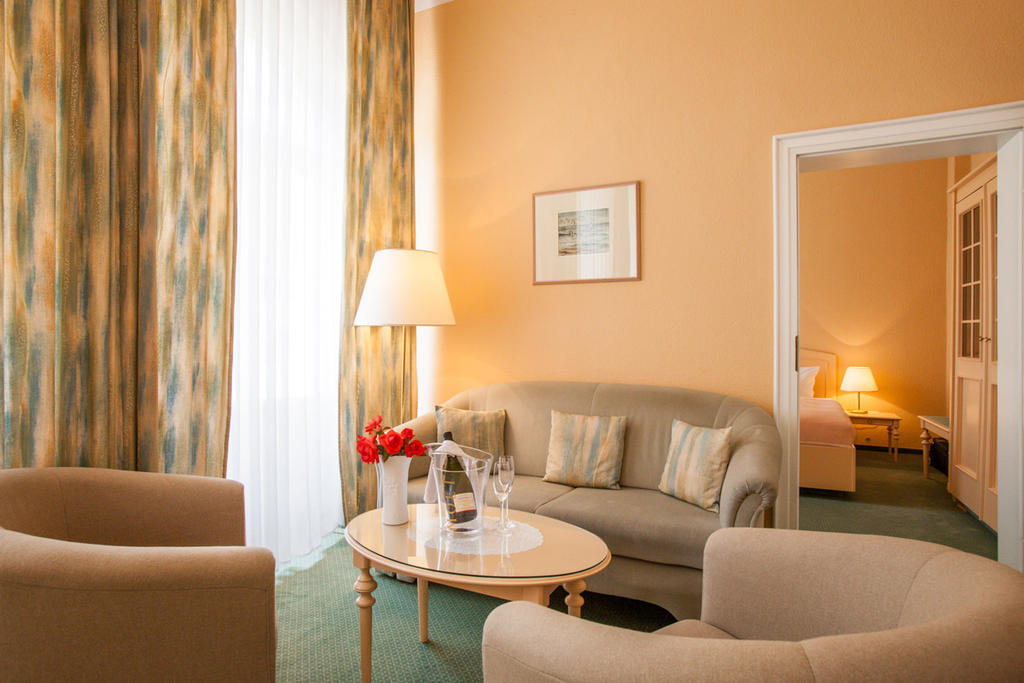 Hotel Villa Auguste Viktoria Χέρινγκσντορφ Δωμάτιο φωτογραφία